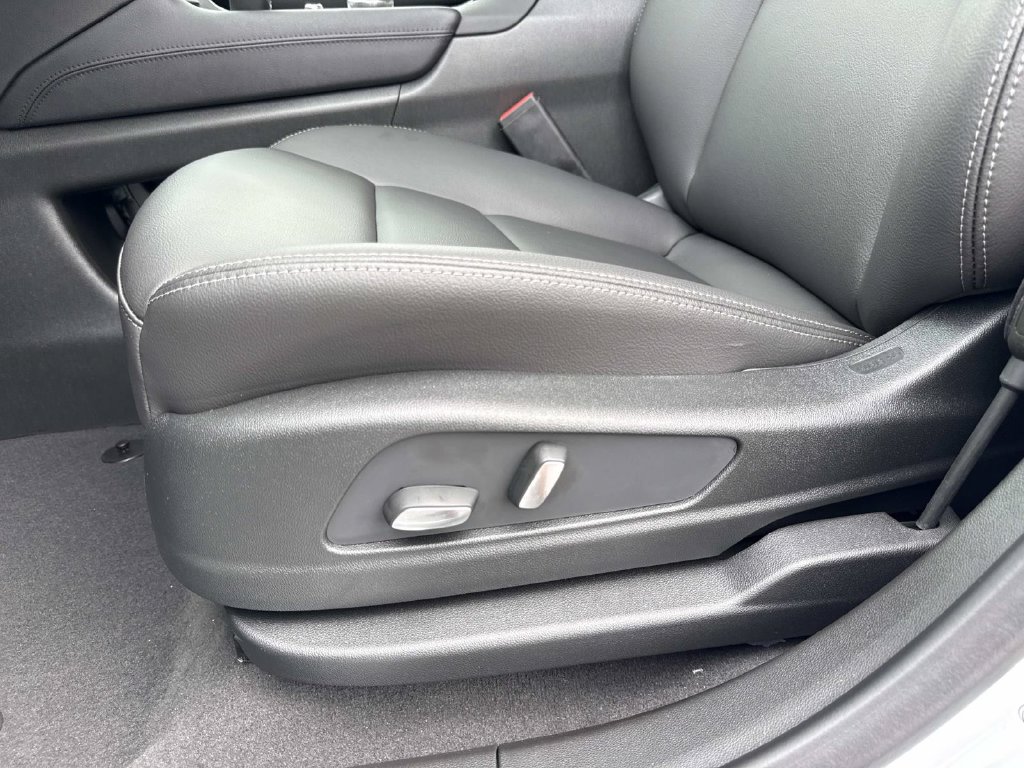 New 2026 Cadillac XT5 Luxury AWD/4WD image 21