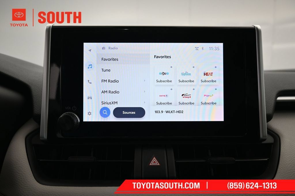 Used 2025 Toyota RAV4 XLE AWD/4WD image 14