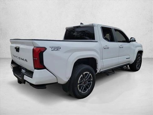 Used 2024 Toyota Tacoma TRD Sport image 5