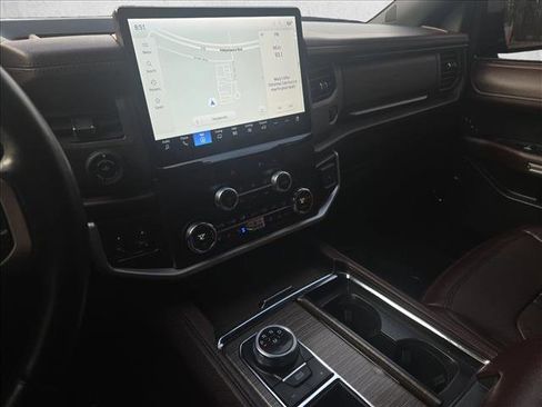 Used 2022 Ford Expedition Max Limited image 20