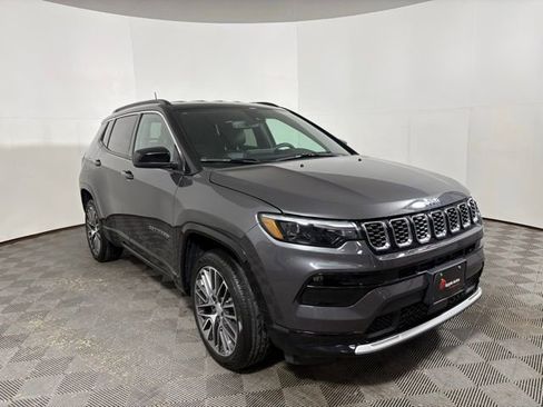 Used 2024 Jeep Compass Limited w/ Elite Group image 1