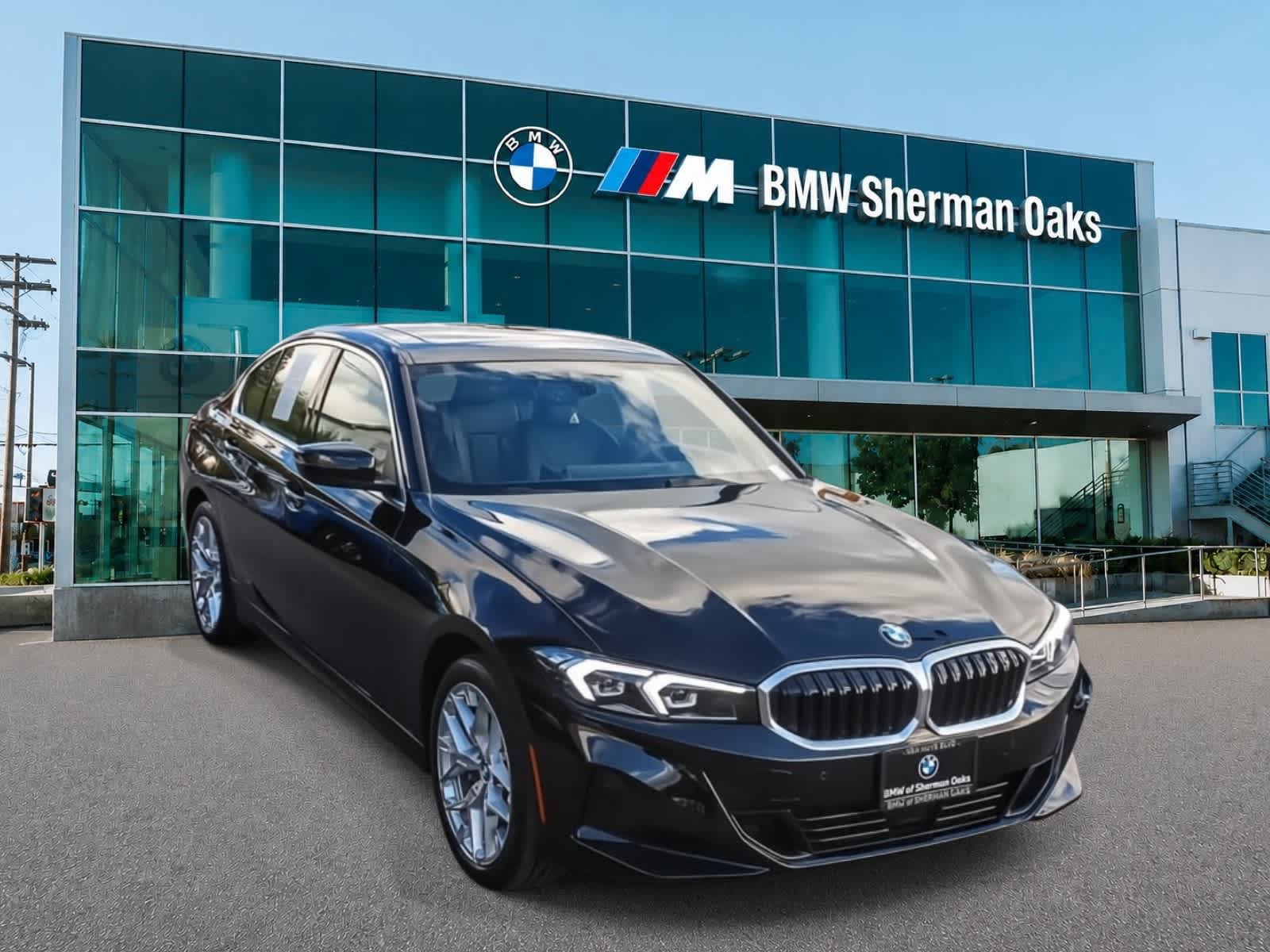 Used 2026 BMW 330i Sedan w/ Convenience Package RWD image 6
