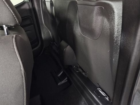 Used 2022 Chevrolet Colorado LT w/ Fleet Safety Package RWD image 18