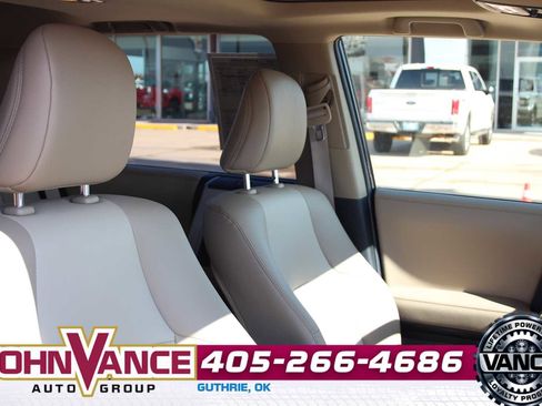 Used 2024 Toyota 4Runner SR5 Premium w/ Moonroof Package image 18