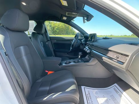 Used 2025 Honda Civic Sport image 24