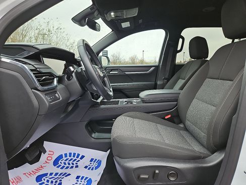 Certified 2025 GMC Acadia Elevation image 13