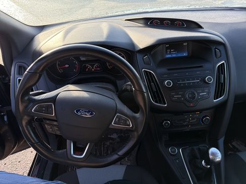 Used 2015 Ford Focus ST image 4