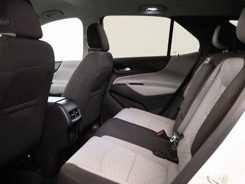 Used 2021 Chevrolet Equinox LS w/ LS Convenience Package image 30