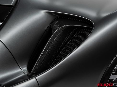 Used 2023 Ferrari SF90 Stradale AWD/4WD image 21