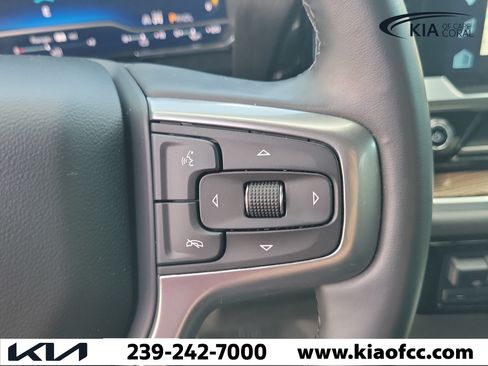 Used 2025 Chevrolet Silverado 1500 LT w/ Protection Package AWD/4WD image 25