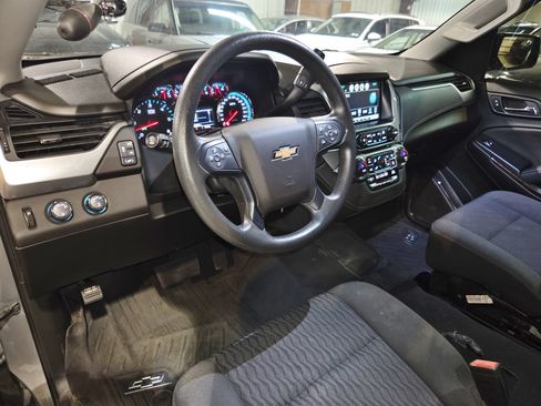 Used 2019 Chevrolet Tahoe 4WD w/ Enhanced Driver Alert Package image 13