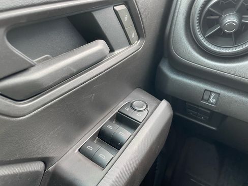 Used 2025 Chevrolet Colorado Trail Boss AWD/4WD image 9