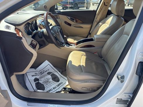 Used 2010 Buick LaCrosse CXS image 15