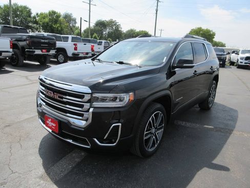 Used 2021 GMC Acadia SLT w/ Preferred Package FWD image 10