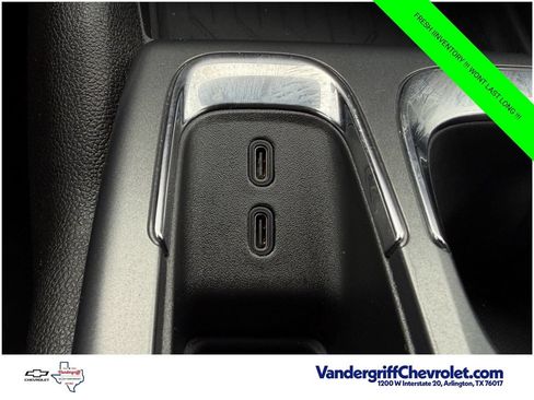Used 2025 Chevrolet Equinox EV LT FWD image 21