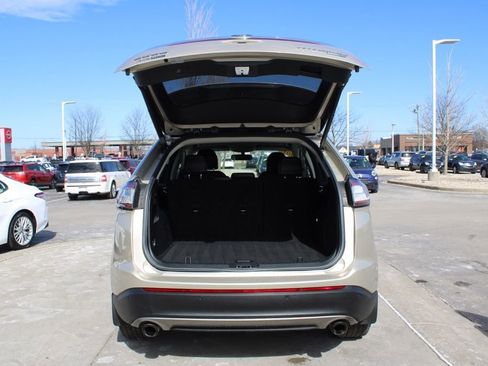 Used 2018 Ford Edge Titanium image 9