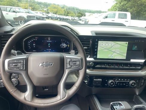 Used 2026 Chevrolet Silverado 1500 LT Trail Boss w/ Convenience Package II AWD/4WD image 14