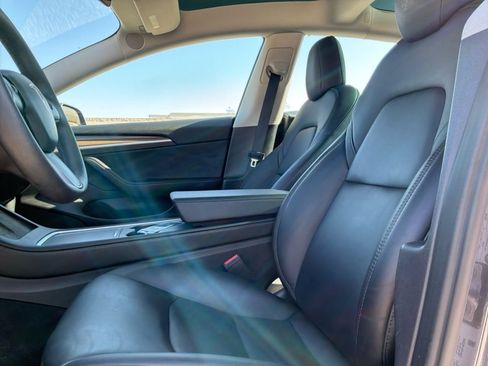 Used 2023 Tesla Model 3 Standard Range RWD image 17