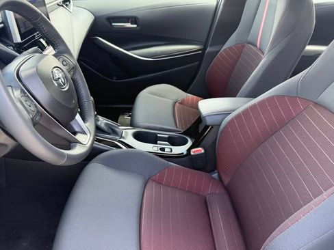 Used 2025 Toyota Corolla SE FWD image 8