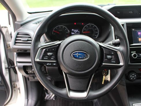 Used 2017 Subaru Impreza 2.0i Premium AWD/4WD image 18