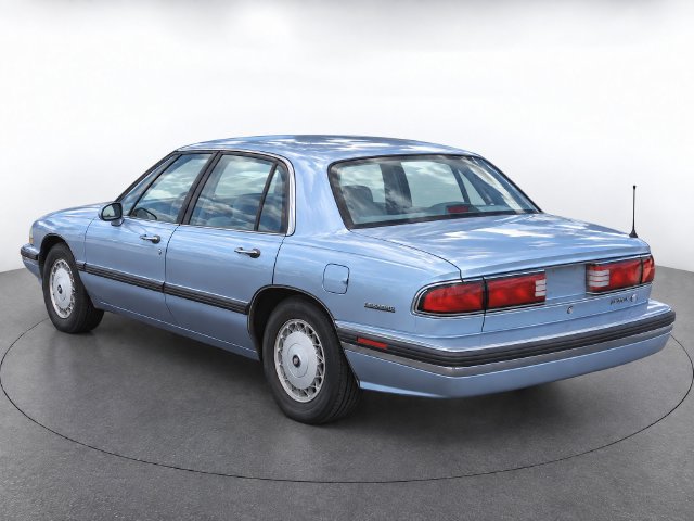 Used 1995 Buick Le Sabre Custom FWD image 3