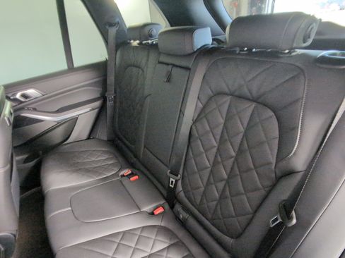 New 2026 BMW X5 xDrive50e w/ M Sport Package image 28