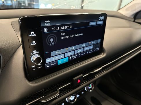 Used 2024 Honda HR-V EX-L image 13