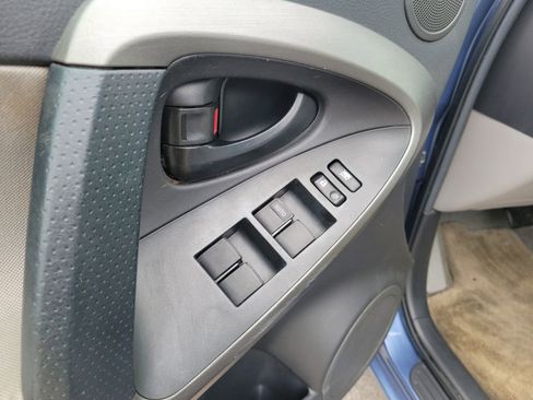 Used 2010 Toyota RAV4 4WD w/ 3rd Row image 19