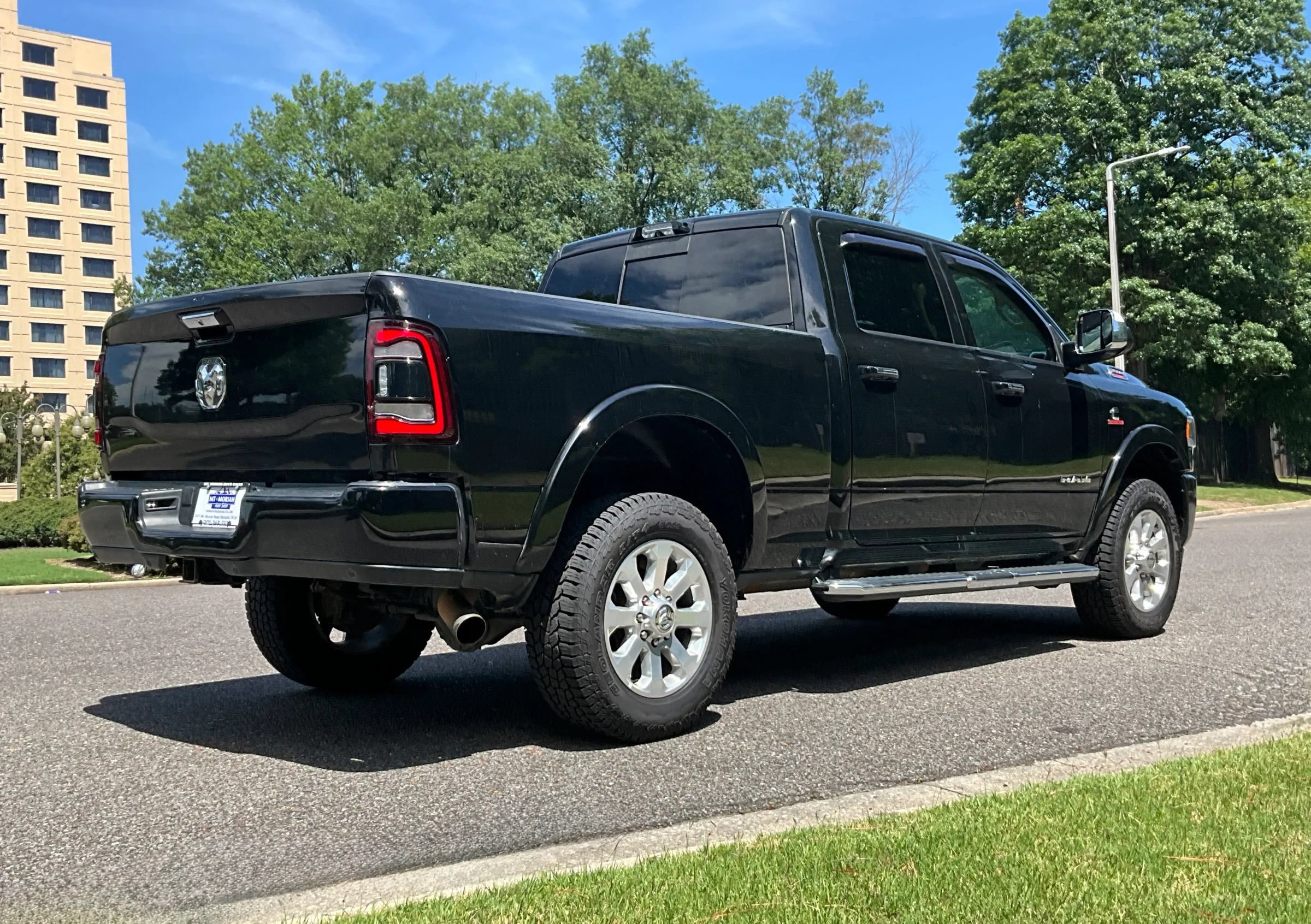 Used 2022 RAM 2500 Laramie AWD/4WD image 5
