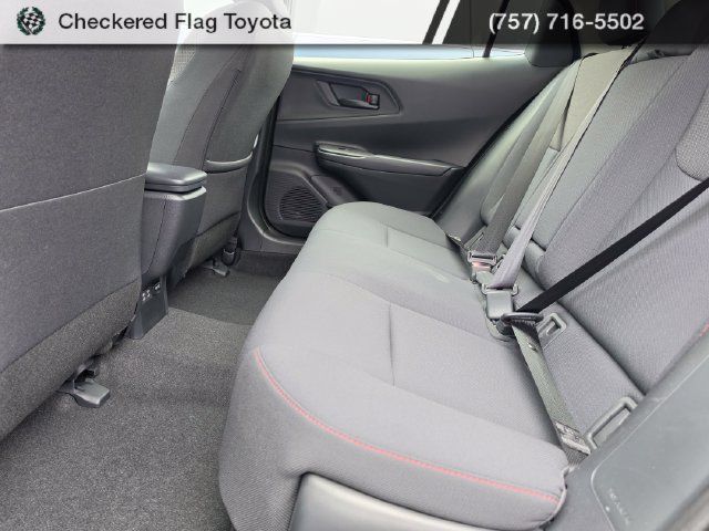 Used 2026 Toyota Prius Plug-In Hybrid FWD image 19