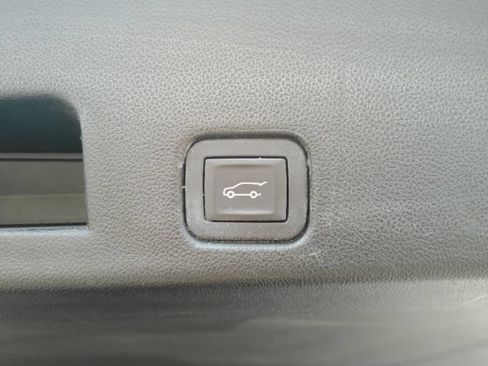 Used 2026 Chevrolet Traverse LT w/ Driver Confidence Package FWD image 27