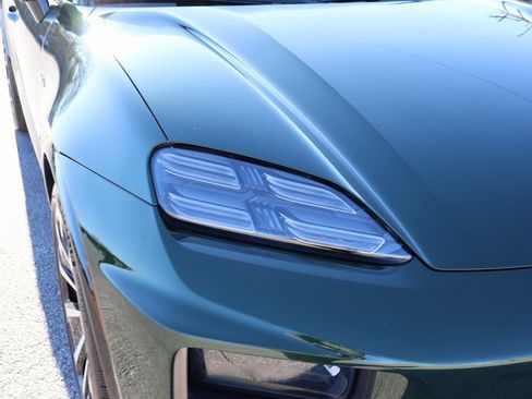 Certified 2024 Porsche Macan Turbo Electric image 14