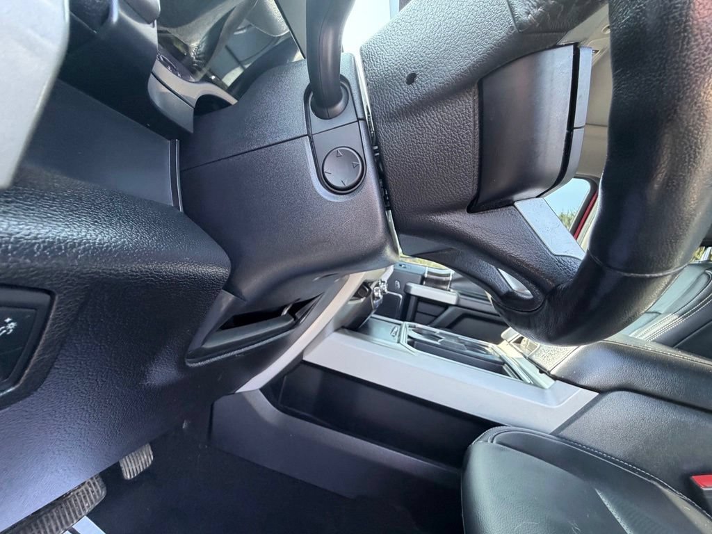 Used 2021 Ford F350 Lariat AWD/4WD image 24