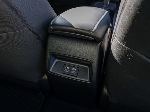 Used 2025 Toyota Corolla SE FWD image 24