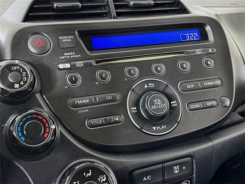 Used 2013 Honda Fit Sport image 19