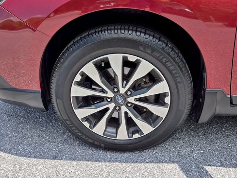 Used 2017 Subaru Outback 2.5i Limited AWD/4WD image 25