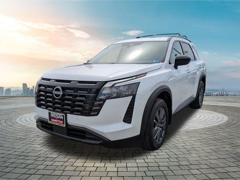 New 2026 Nissan Pathfinder SV w/ SV Premium Package FWD image 8
