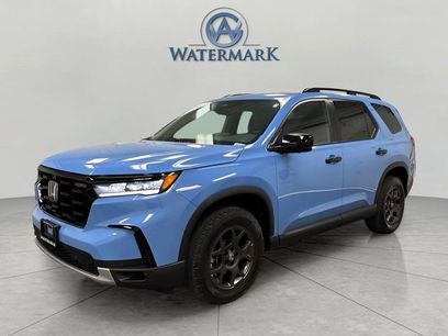 Used 2025 Honda Pilot TrailSport