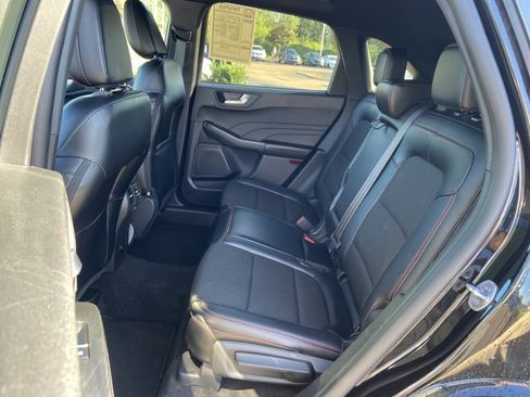 Used 2025 Ford Escape ST-Line FWD image 21