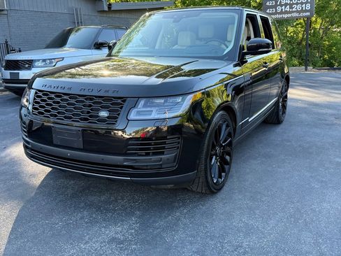 Used 2018 Land Rover Range Rover Supercharged AWD/4WD image 41