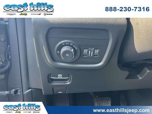 Certified 2023 Jeep Grand Cherokee L Limited image 24