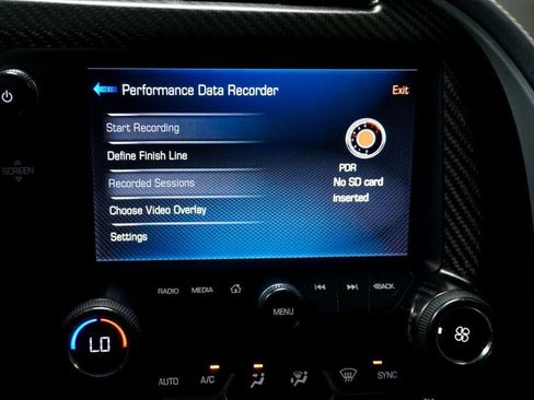 Used 2015 Chevrolet Corvette Z06 w/ 3LZ Preferred Equipment Group RWD image 28