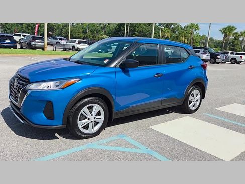 Used 2025 Nissan Kicks Play S FWD image 22