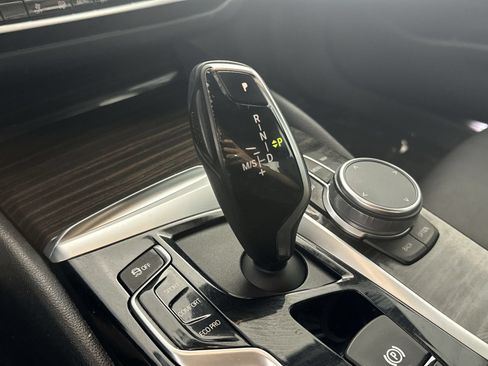 Used 2019 BMW 530i RWD image 20
