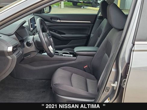 Used 2021 Nissan Altima 2.5 SV w/ SV Premium Package image 11