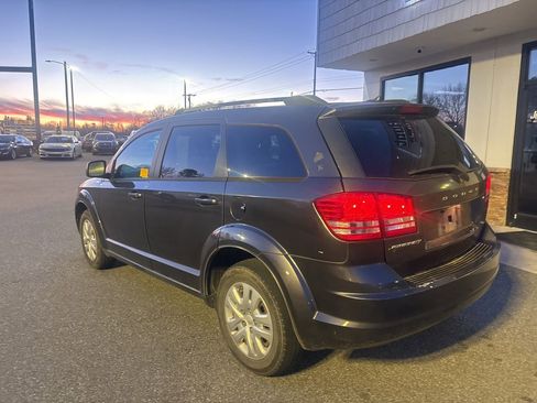 Used 2018 Dodge Journey SE image 6