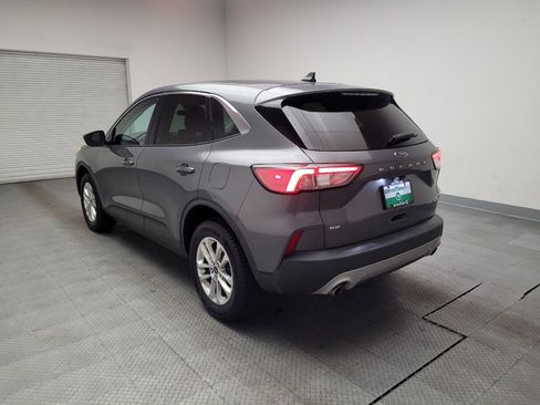 Used 2022 Ford Escape SE image 5