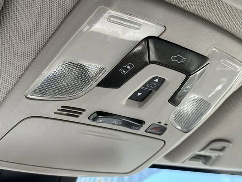 Used 2020 Toyota Sienna XLE image 26