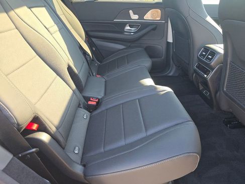 New 2026 Mercedes-Benz GLS 450 4MATIC image 19