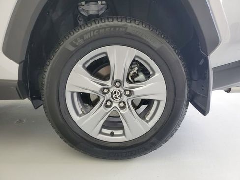 Used 2022 Toyota RAV4 XLE w/ Convenience Package image 13